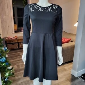 Gu | Lace panel Zip back  flare dresses